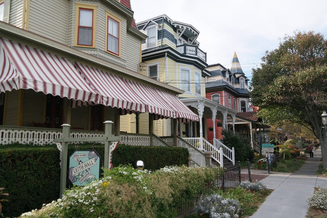 What Are the Best Tarpaulin Materials for Outdoor Awnings?